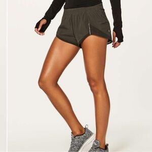 Lululemon Miles Ahead Short (2.5")
Dark Olive, size 4